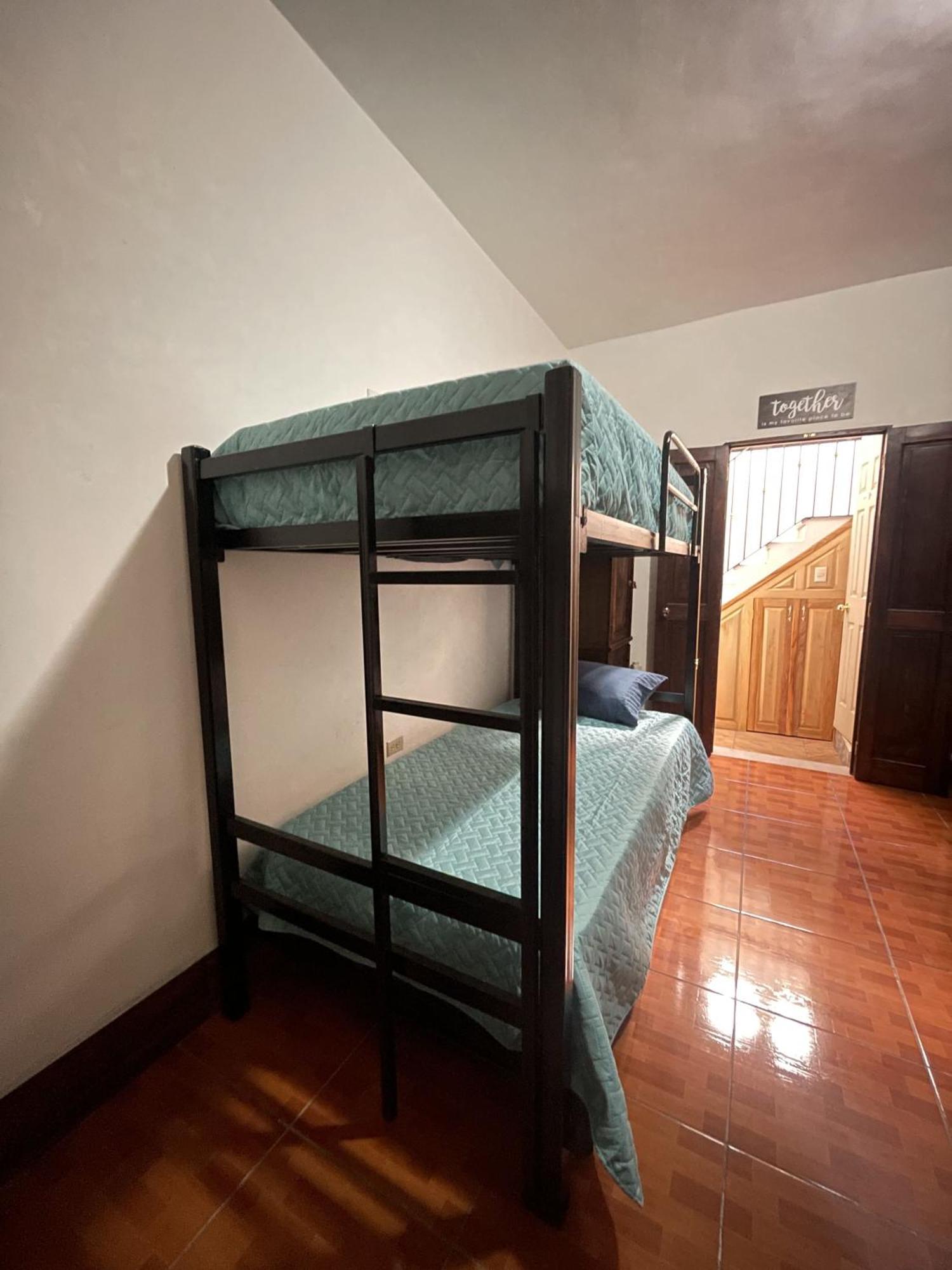 Zoola Suites Antigua ภายนอก รูปภาพ